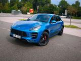 Porsche Macan Turbo/Carbon und Chrom-packet - Porsche Macan Gebrauchtwagen in München