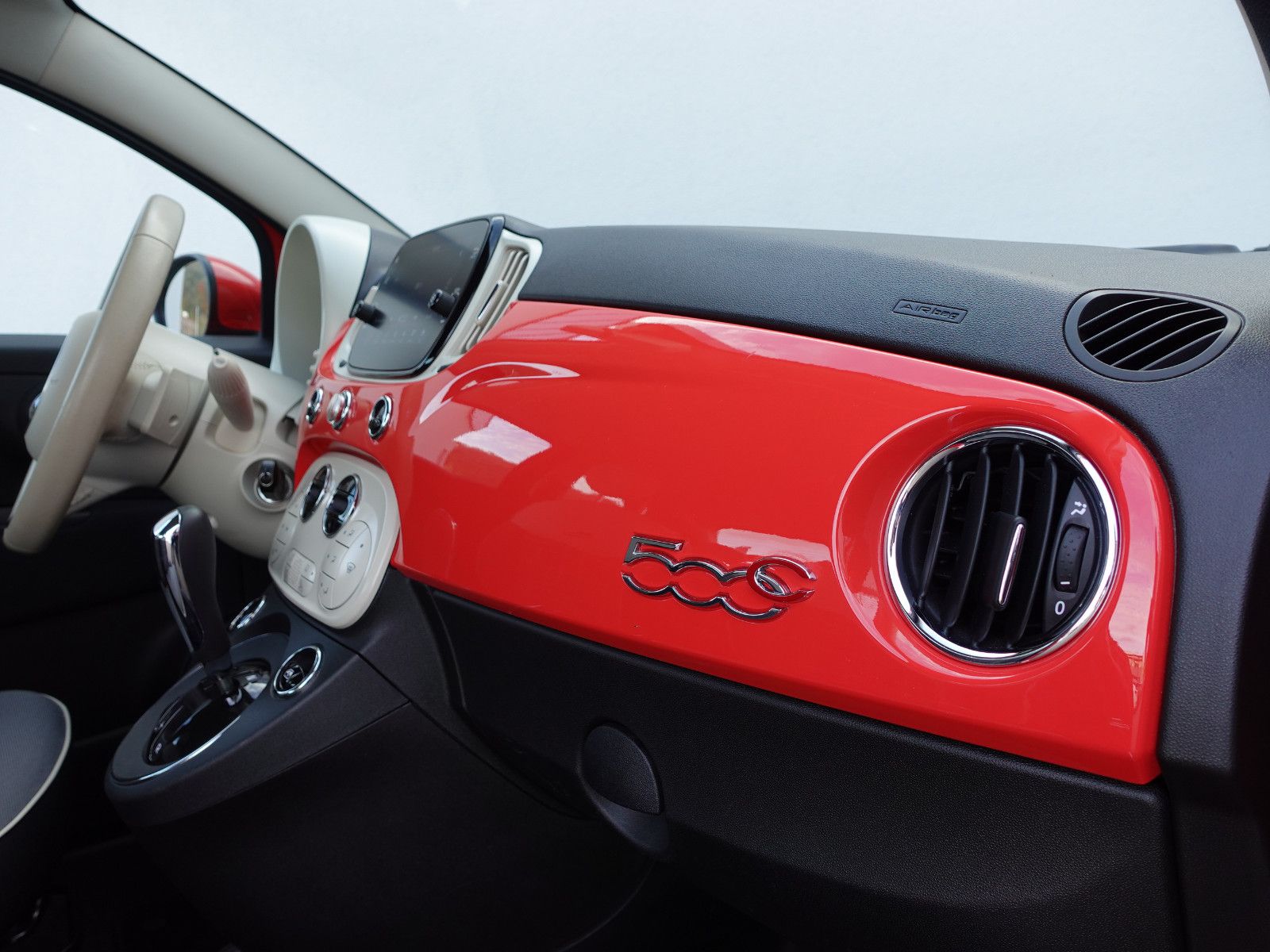 Fahrzeugabbildung Fiat 500C 1.2 LOUNGE Automatik Klima,LM-Felgen,USB