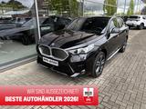 BMW iX2 xDrive30 M Sport Premium AHK Driveass+ ACC - schwarze BMW iX2