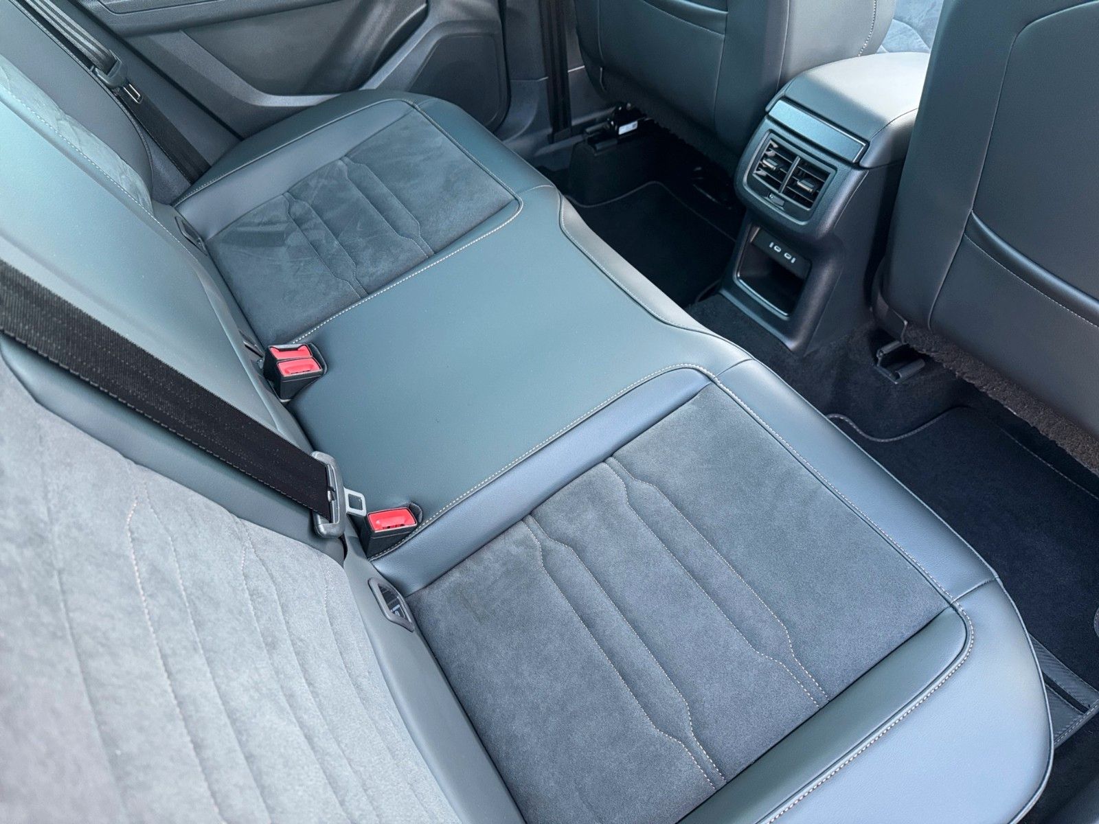 Fahrzeugabbildung CUPRA Ateca 2.0 TSI 4Drive