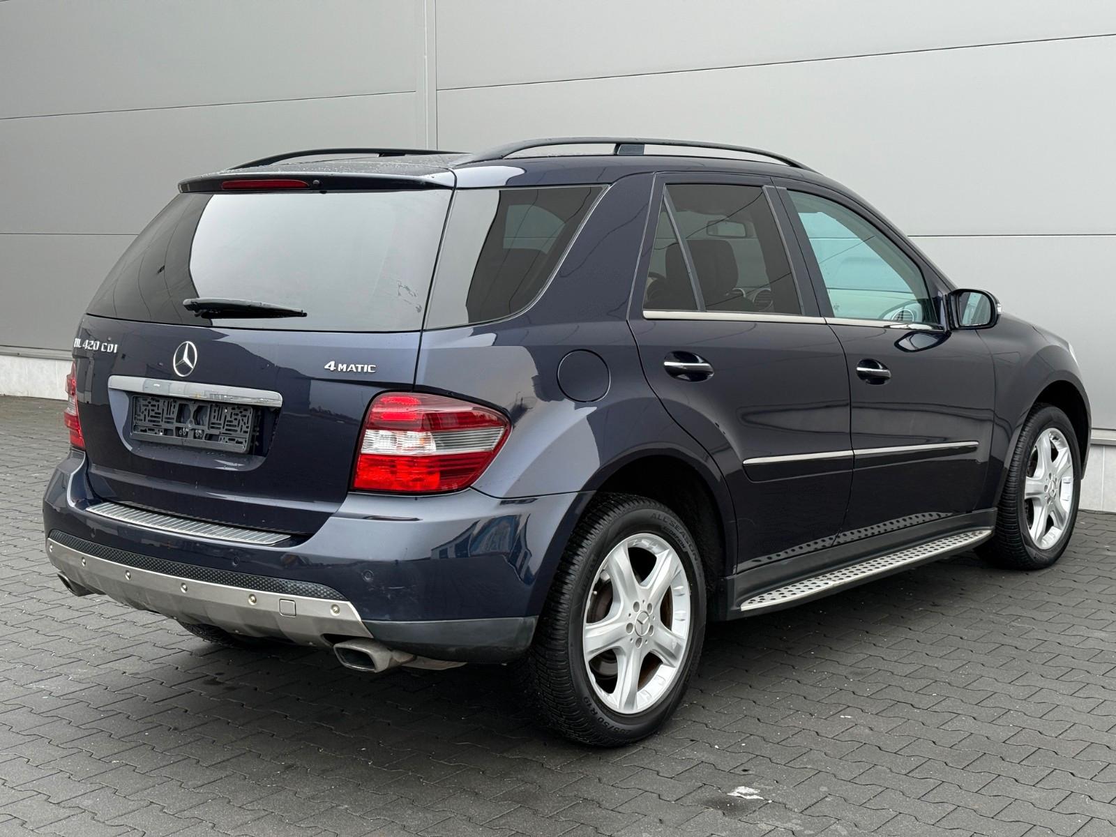 MERCEDES-BENZ ML 420 CDI V8 4.0 306ch 4MATIC - CUIR - TOIT OUVRANT - SIÈGES VENTILÉS - SUSPENSION PNEUMATIQUE - ATTELAGE 3,5T