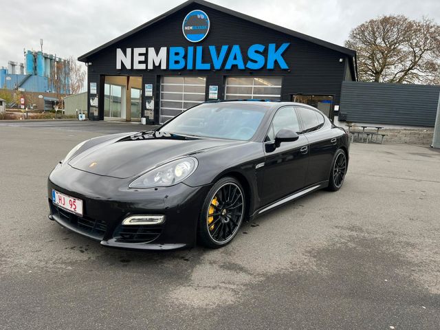 Porsche Panamera GTS GTS