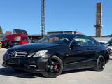 Mercedes-Benz E 350 Coupe CDI BlueEfficiency AMG-LINE - Mercedes-Benz E 350 aus 2011: Coupe