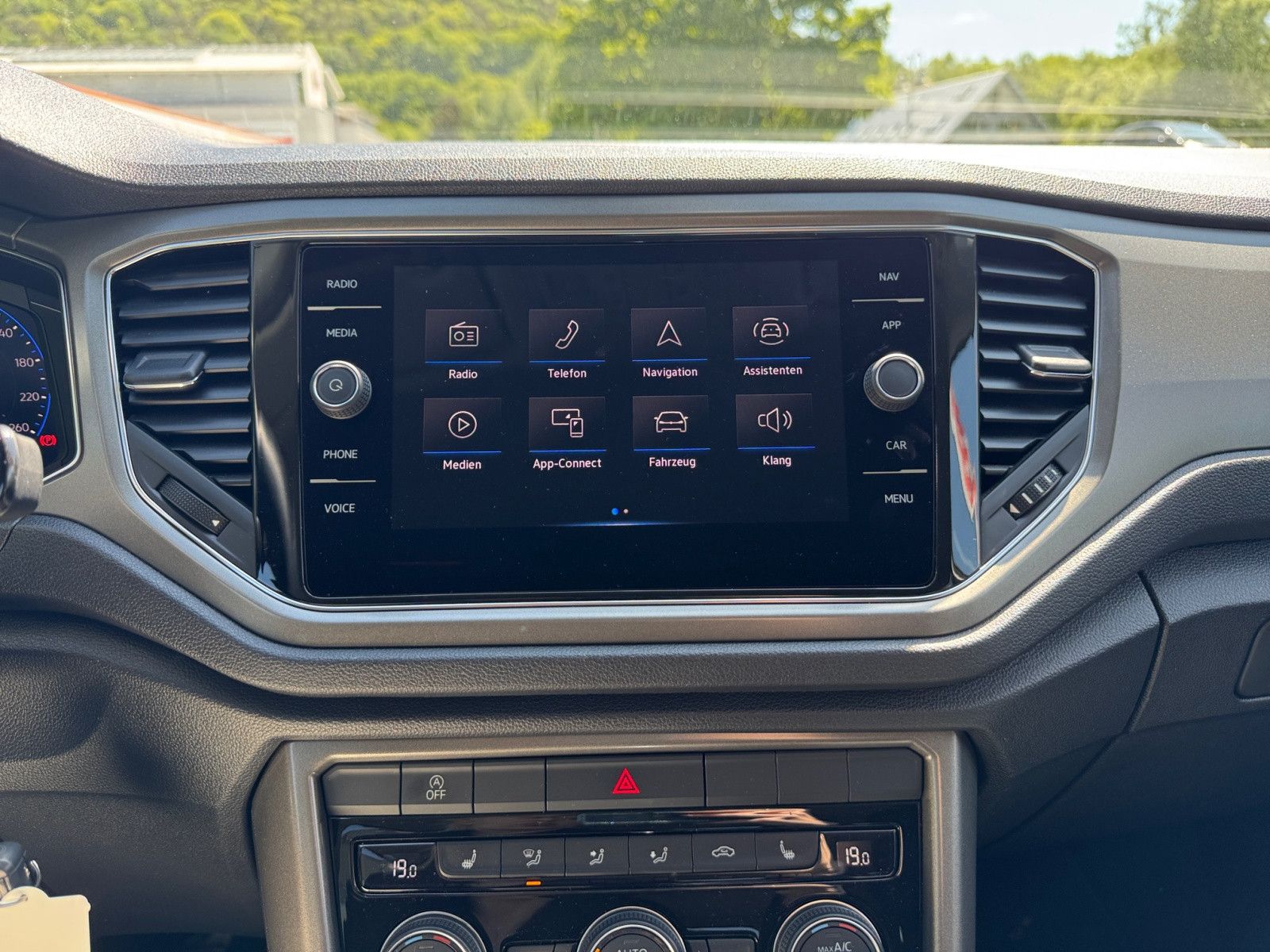 T-ROC Style 1,5 TSI DSG Kamera Navi ACC LED