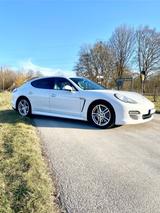 Porsche Panamera 4 970 PDK Sport Chrono 3,6L V6 - Porsche Panamera Gebrauchtwagen in Stuttgart