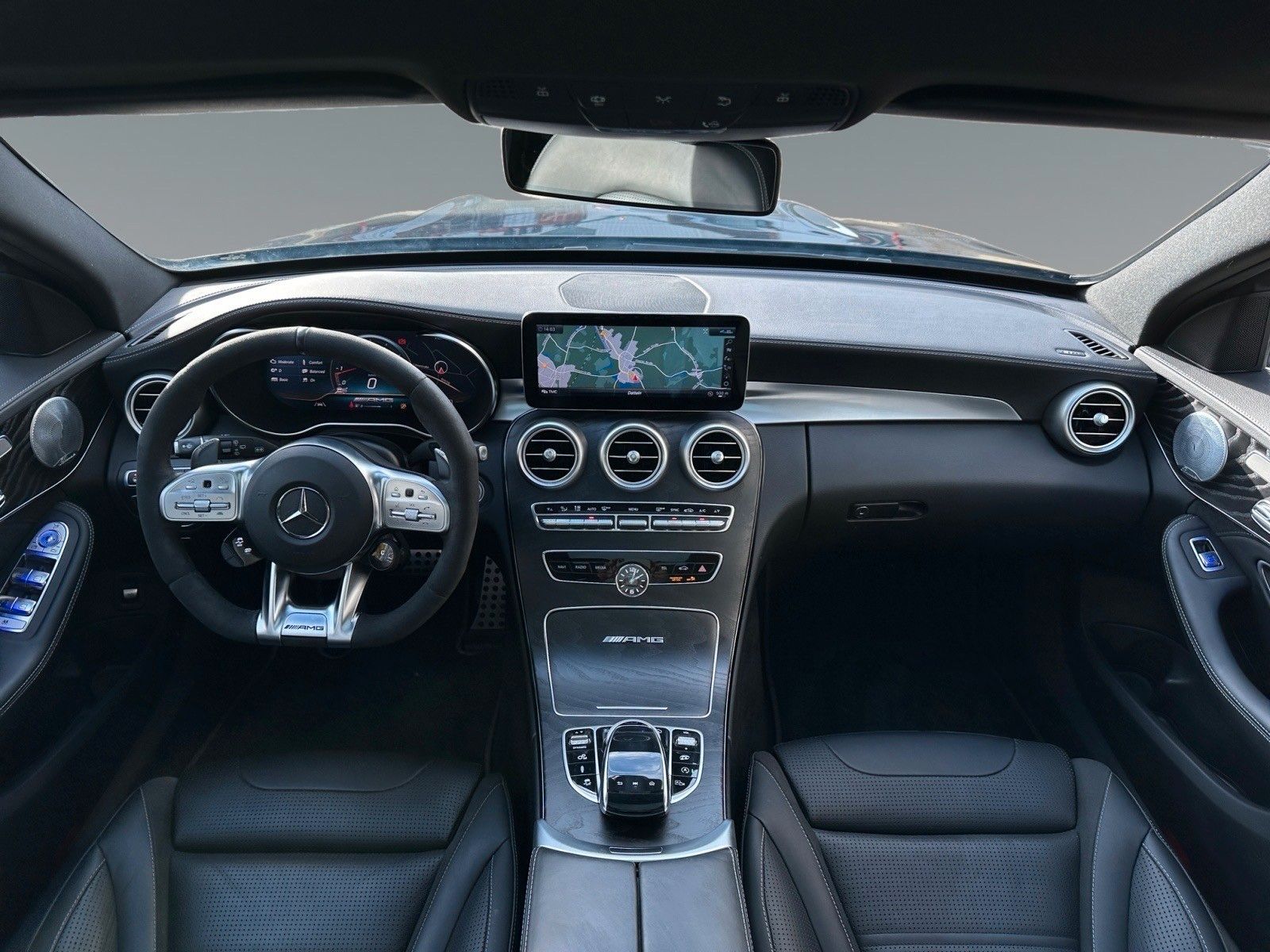 Fahrzeugabbildung Mercedes-Benz C 63S AMG*Driver´s*Perf-AGA*Distr*Pano*Burm*360°