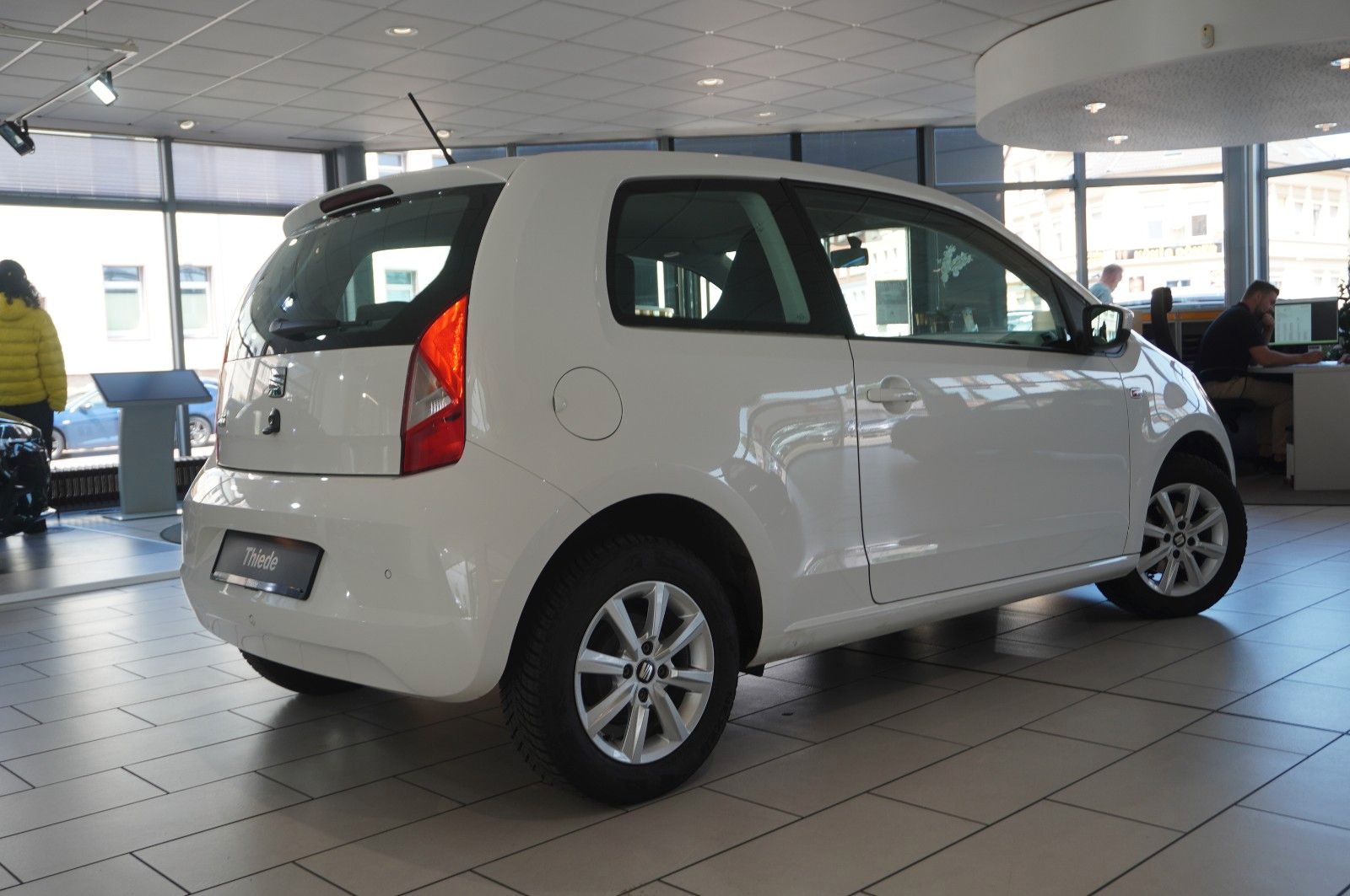 Fahrzeugabbildung SEAT Mii 1.0 MPI CHIC 3-TÜR KLIMA/PDC/USB/TEMP./AUX