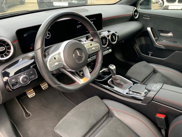 Fahrzeugabbildung Mercedes-Benz A 180 d AMG+Multibeam LED+Navi+Pano+Kamera+DAB
