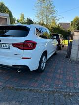 BMW X3 xDrive20i AT - - BMW X3 von privat