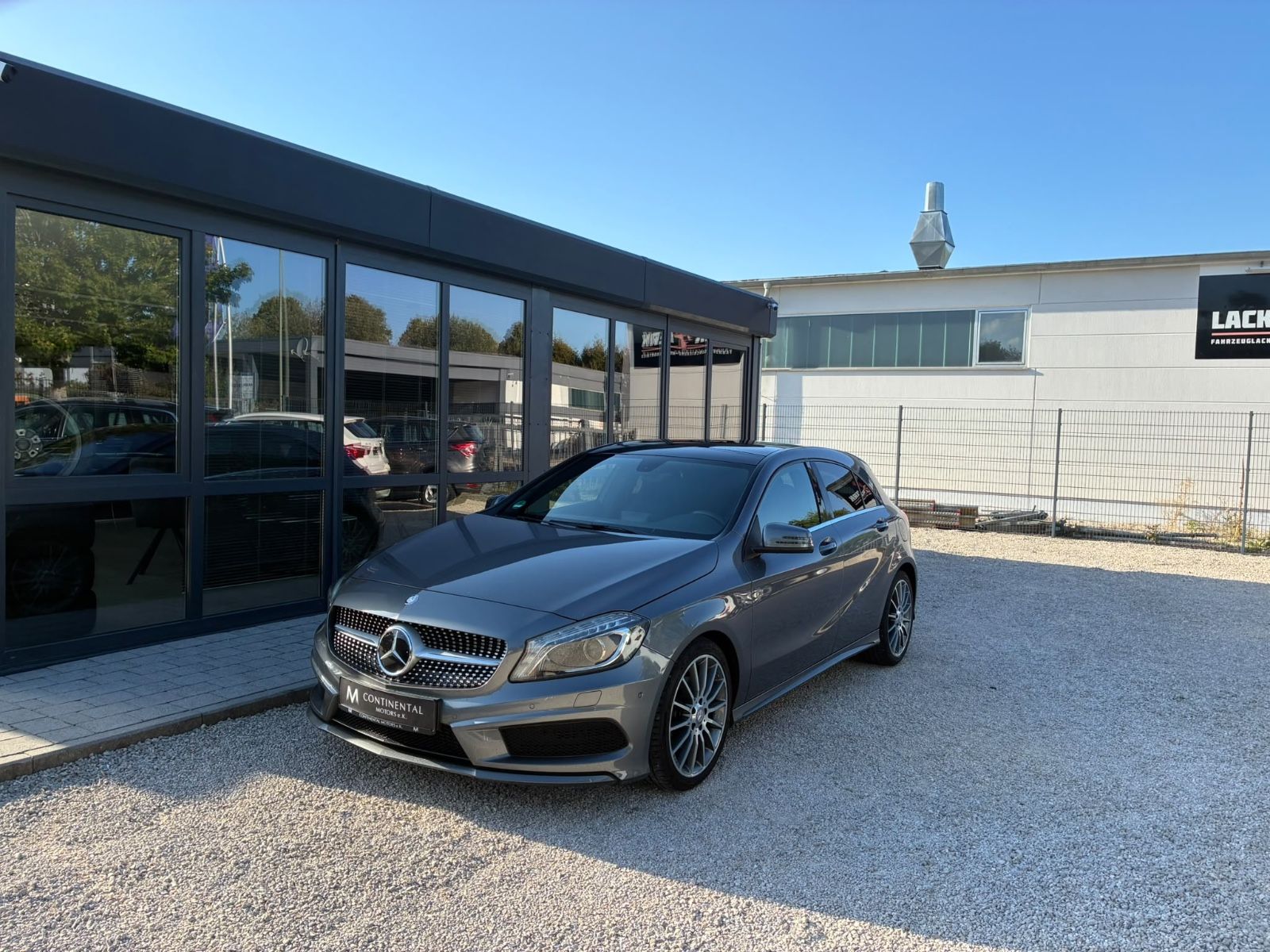 MERCEDES-BENZ A 200 A 200 AMG Line*Panorama*Carbon Interieur*, Ansicht 2
