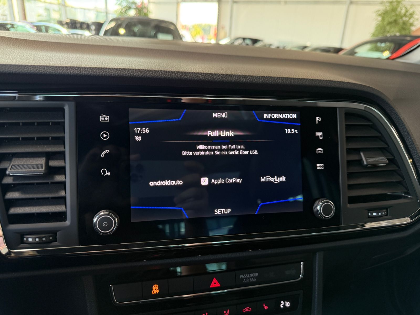 Fahrzeugabbildung SEAT Ateca Xcellence PANO BEATS ACC LED