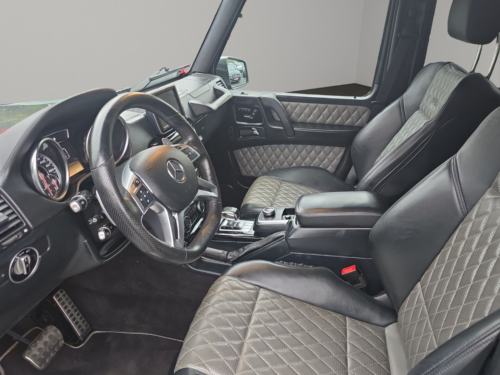Fahrzeugabbildung Mercedes-Benz G 63 AMG G -Modell DESIGNO