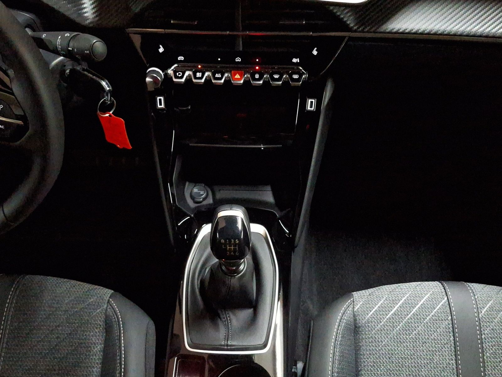 Peugeot 2008 - Bild 14