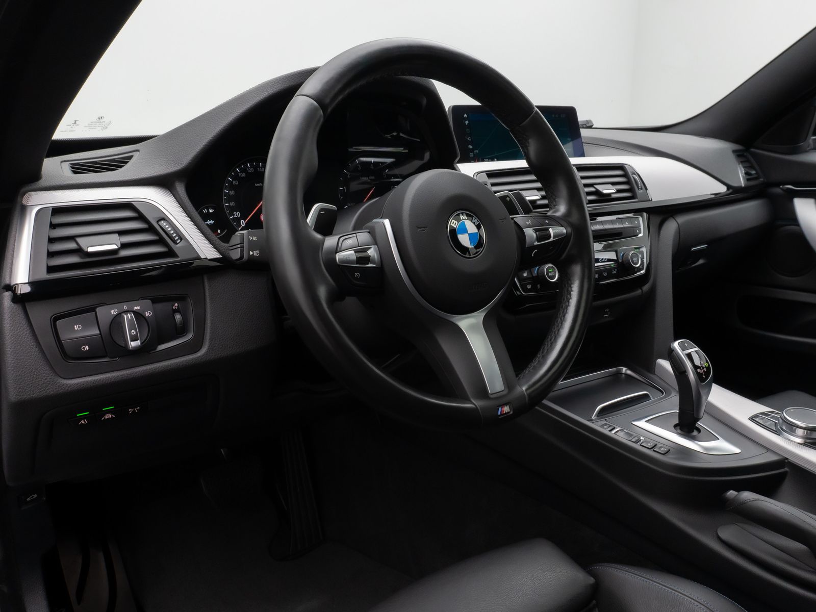 Fahrzeugabbildung BMW 430 Gran Coupé M Sport Glasdach Kamera HUD HiFi