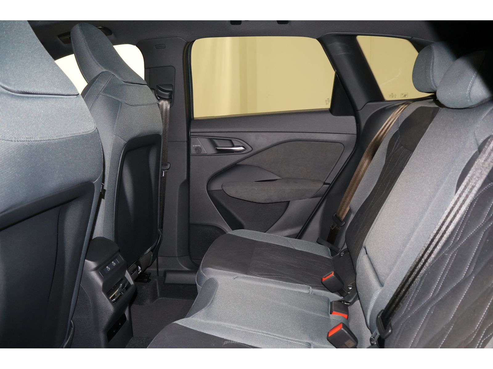Audi Q3 SUV e-hybrid 200 kW S tronic' Navi|SHZ|Panor. foto 12