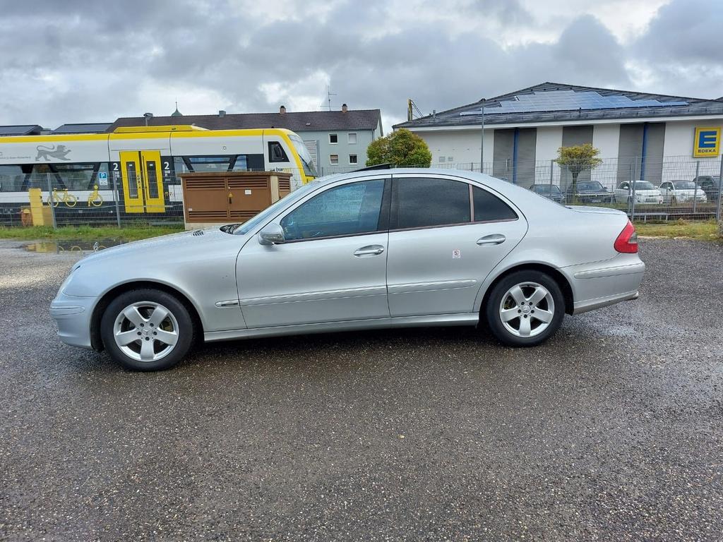 Mercedes-Benz E 320