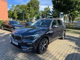 BMW X5 xDr 30d X Line*Panorama*Kamera*Live Cockpit - BMW X5 Gebrauchtwagen in München