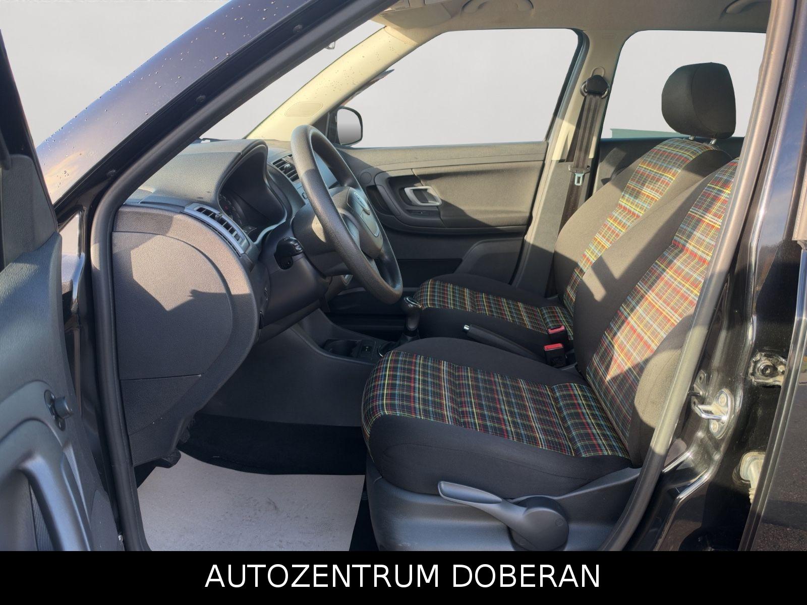 Skoda Fabia 2012 — photo 9