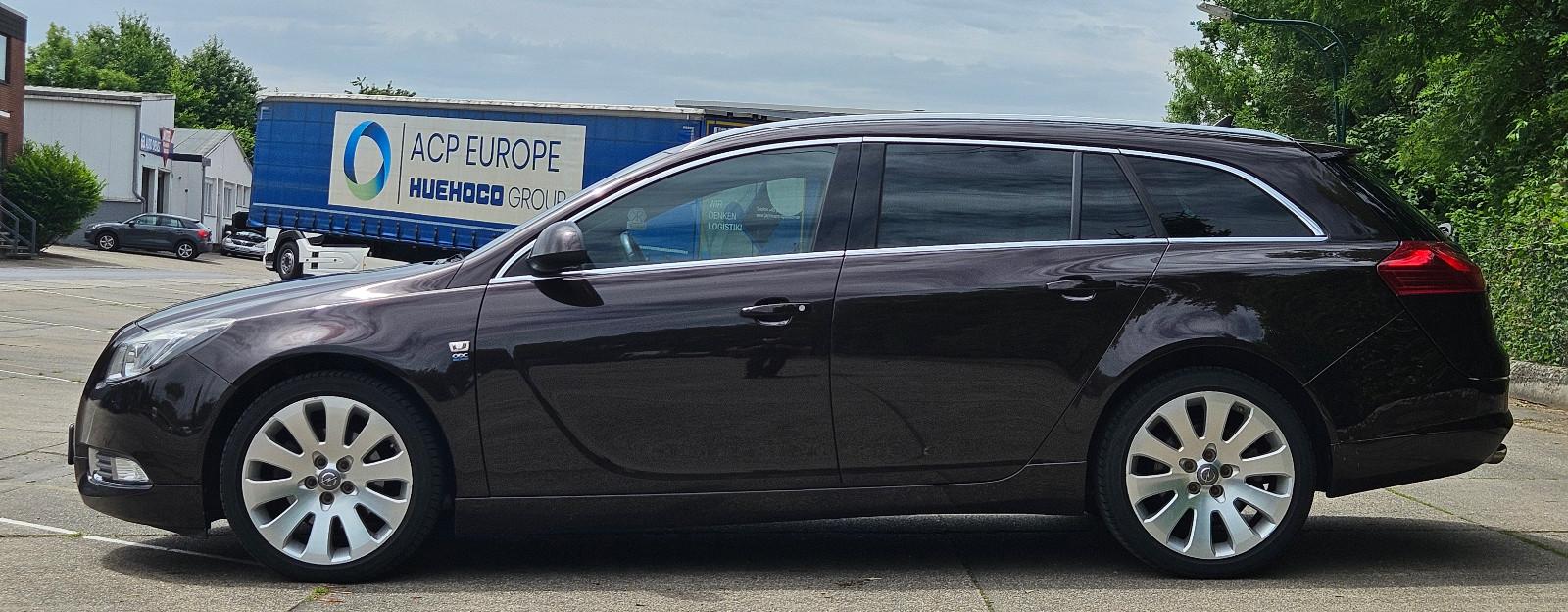 Opel Insignia 2011 — photo 6
