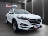 Hyundai Tucson 1.6 T-GDI Autom. 25 Jahre 4WD AWD PDC AUX - Hyundai TUCSON mit Benzin-Antrieb: Geländewagen, Automatik