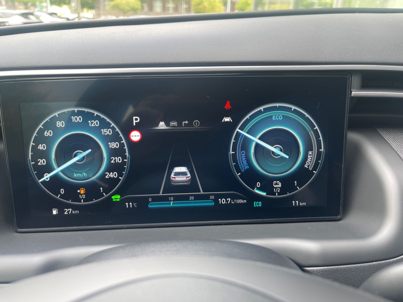 Fahrzeugabbildung Hyundai TUCSON HEV 1.6 T-GDi 230PS 6-AT 2WD Select NAVI