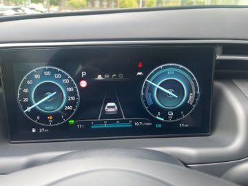 Fahrzeugabbildung Hyundai TUCSON HEV 1.6 T-GDi 230PS 6-AT 2WD Select NAVI