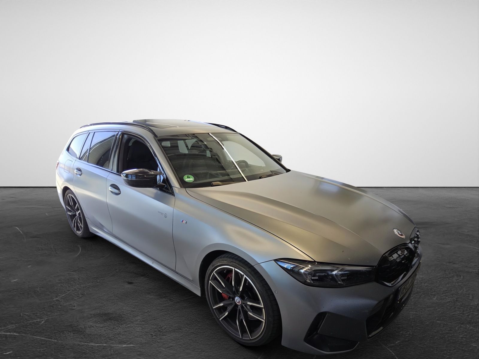 BMW M340 d Touring xDrive  HeadUp Panodach AHK Stand imagem 3