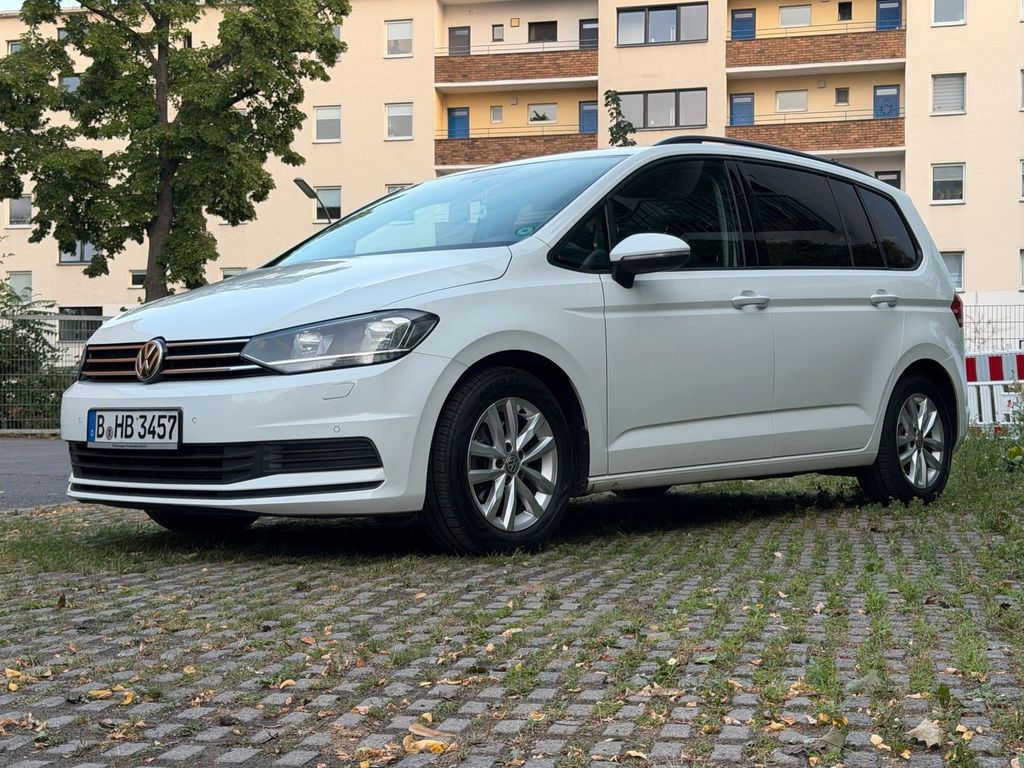 Image of Volkswagen Touran