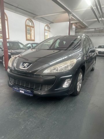 Peugeot 308 SW Sport Plus TÜV 10/2026 Service Neu