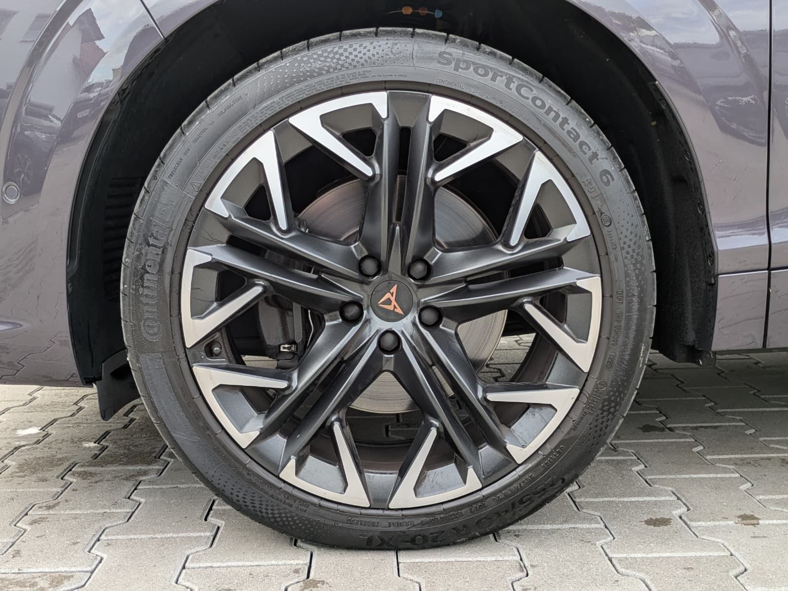 Fahrzeugabbildung CUPRA Terramar 2.0 TSI 4D VZ HUD*MATRIX*PANO*DCC*20"