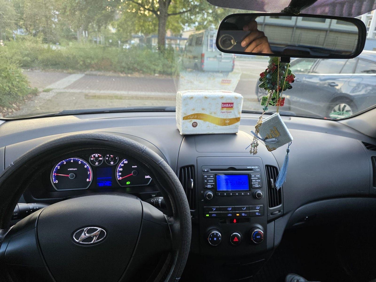 Hyundai i30 2011 — photo 8