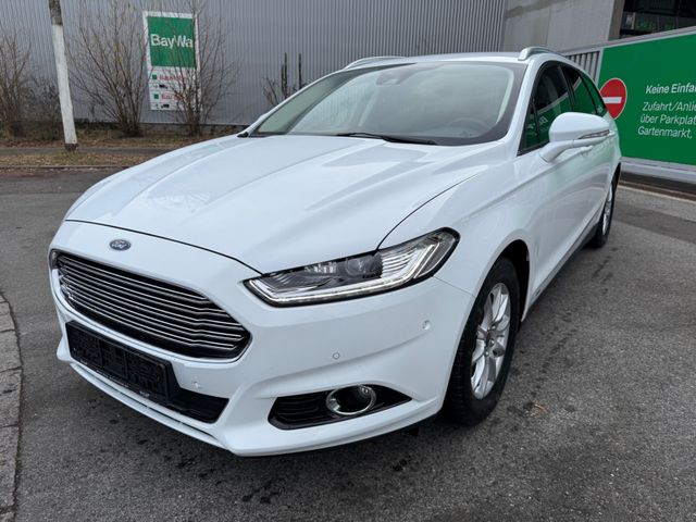 Ford Mondeo Turnier Edition AWD*  Xenon* Navi* LED*