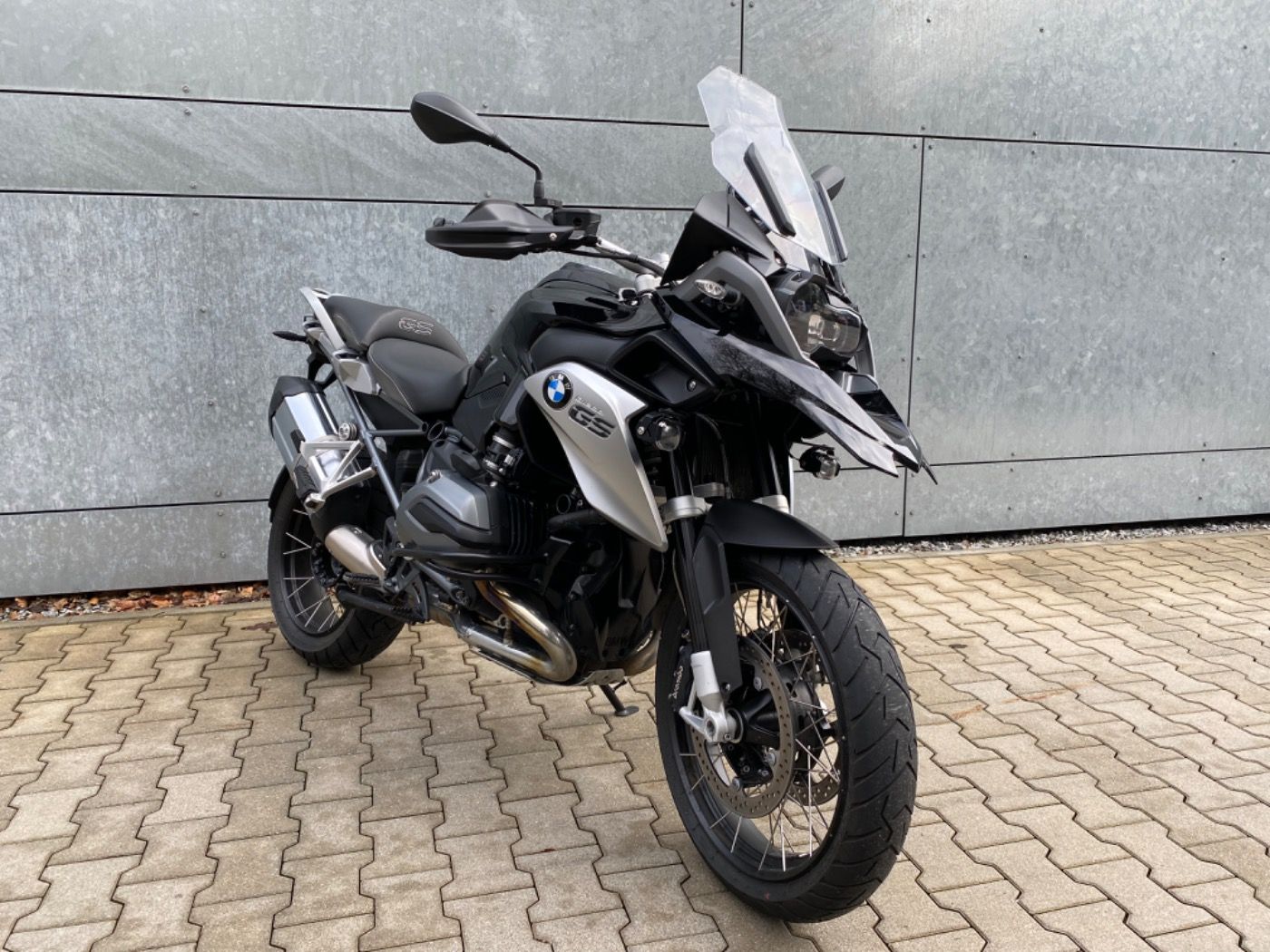 Fahrzeugabbildung BMW R 1200 GS Speichenräder 3 Pakete mit 2 Jahren Ga