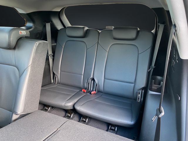 Hyundai Grand Santa Fe