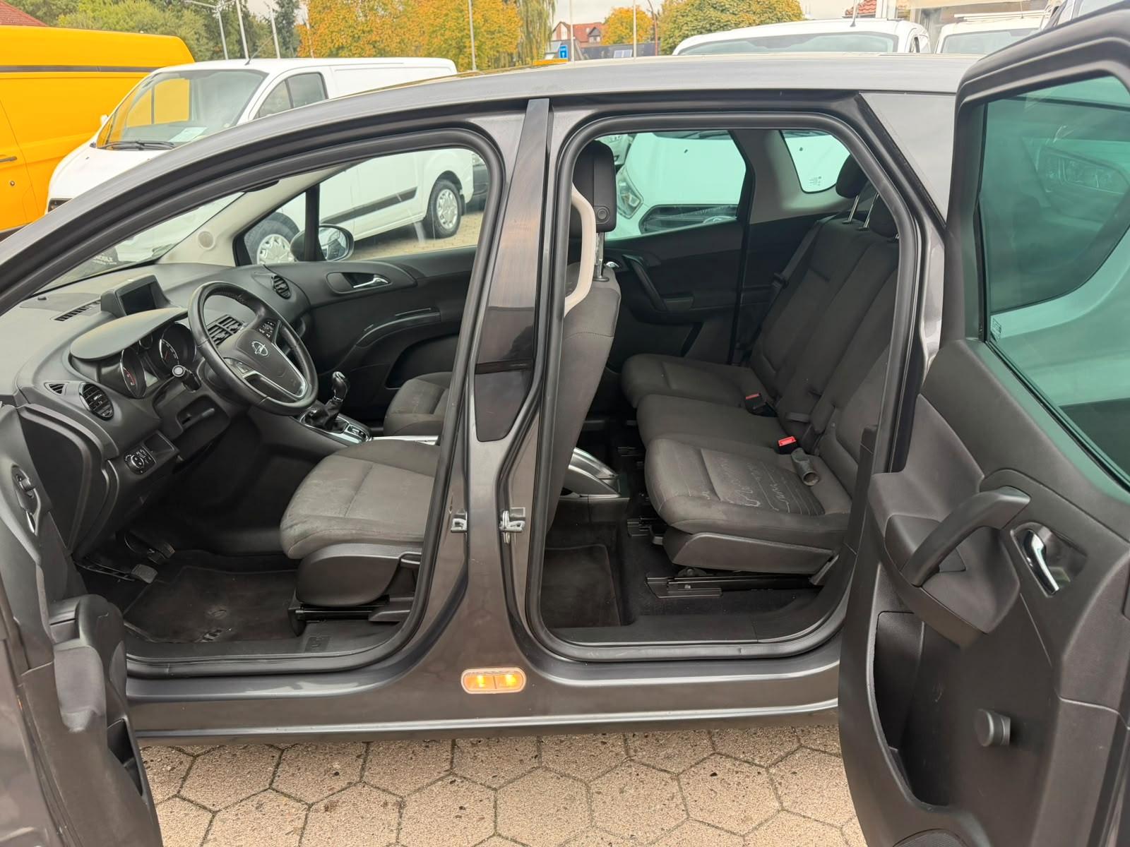 Opel Meriva 2011 — photo 9