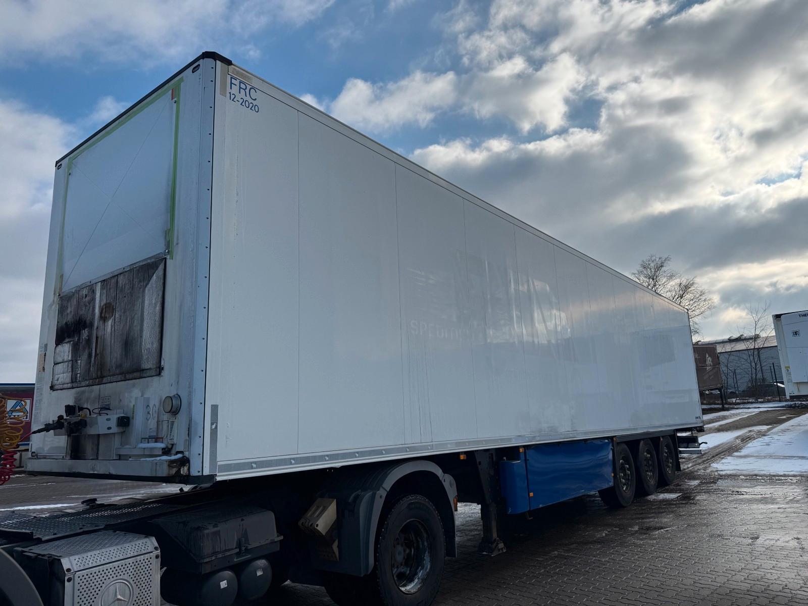 Schmitz Cargobull SKO 24 FPK 60 Rohrbahn  Fleischhang