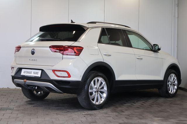 Volkswagen T-Roc 1.5 TSI DSG Life AID+NAVI+LANE+LED+17"