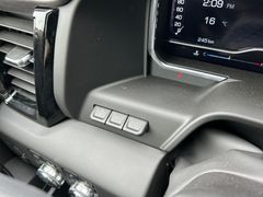 Fahrzeugabbildung GMC Sierra 1500 AT4 6.2L V8 LED ACC HUD AHK 360°