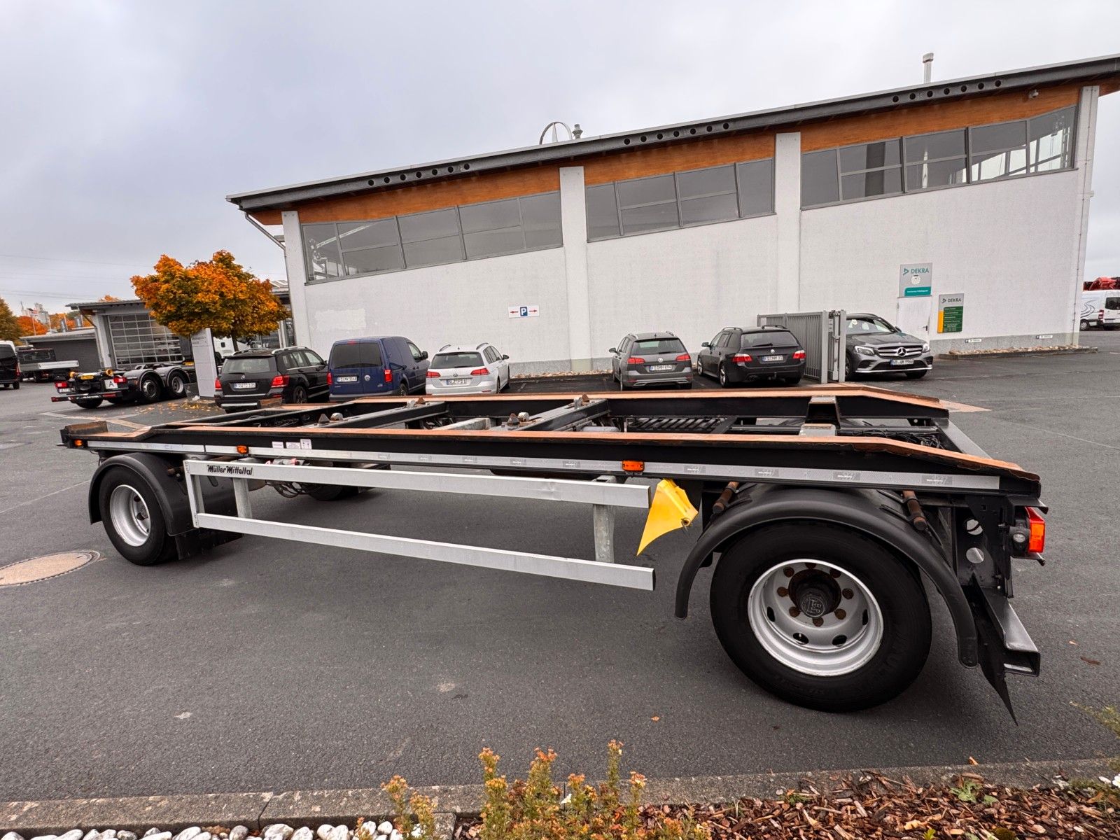 Fahrzeugabbildung Müller-Mitteltal RA-T 18,0 Containerfahrgestell