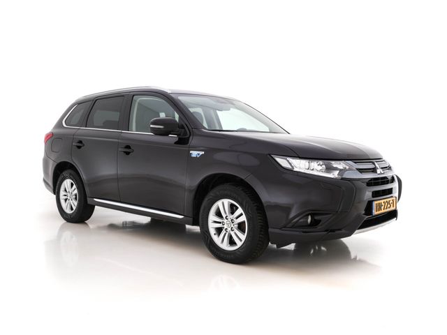 Mitsubishi Outlander 2.0 PHEV Business Edition AWD [ MODELL