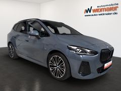 Fahrzeugabbildung BMW 218i Active Tourer--Pano/DrivingProf/eSitze/19LM