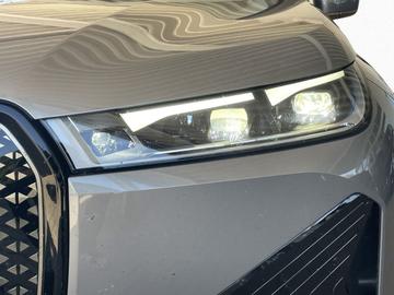 2024 BMW IX — миниатюра 12