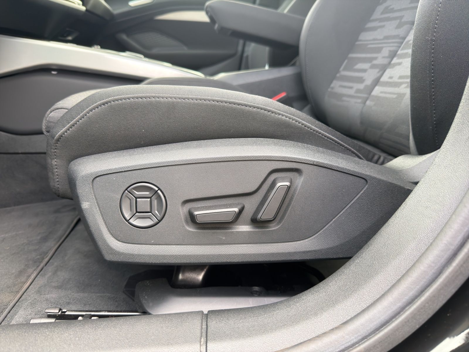 Audi A6 - Bild 14