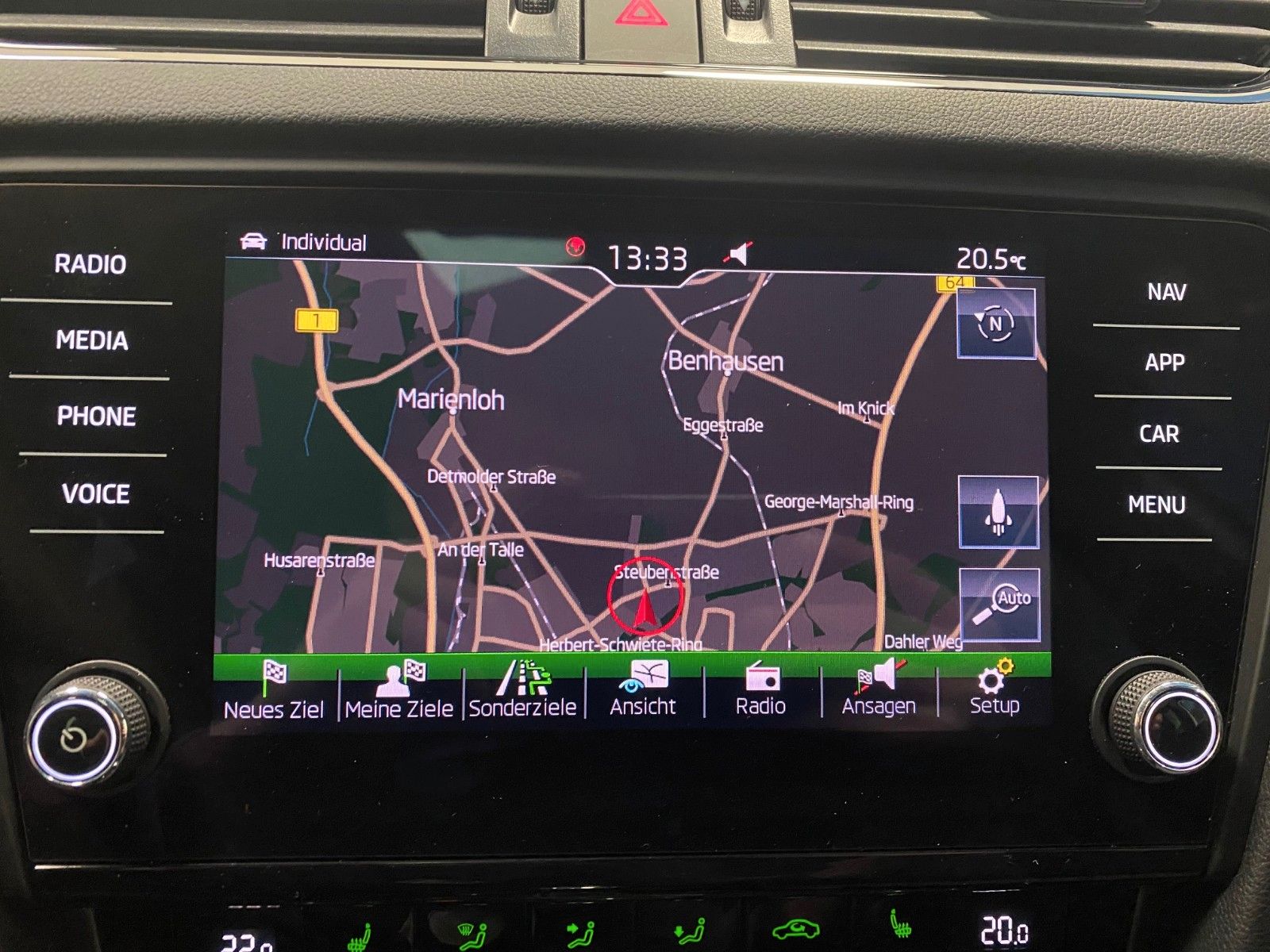 Fahrzeugabbildung SKODA Octavia 2.0 TSI DSG RS Combi+PANORAMA+19"+NAVI++