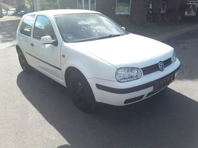 Volkswagen Golf 1.6 Auto Limited Edition, Klima,TÜVfast neu