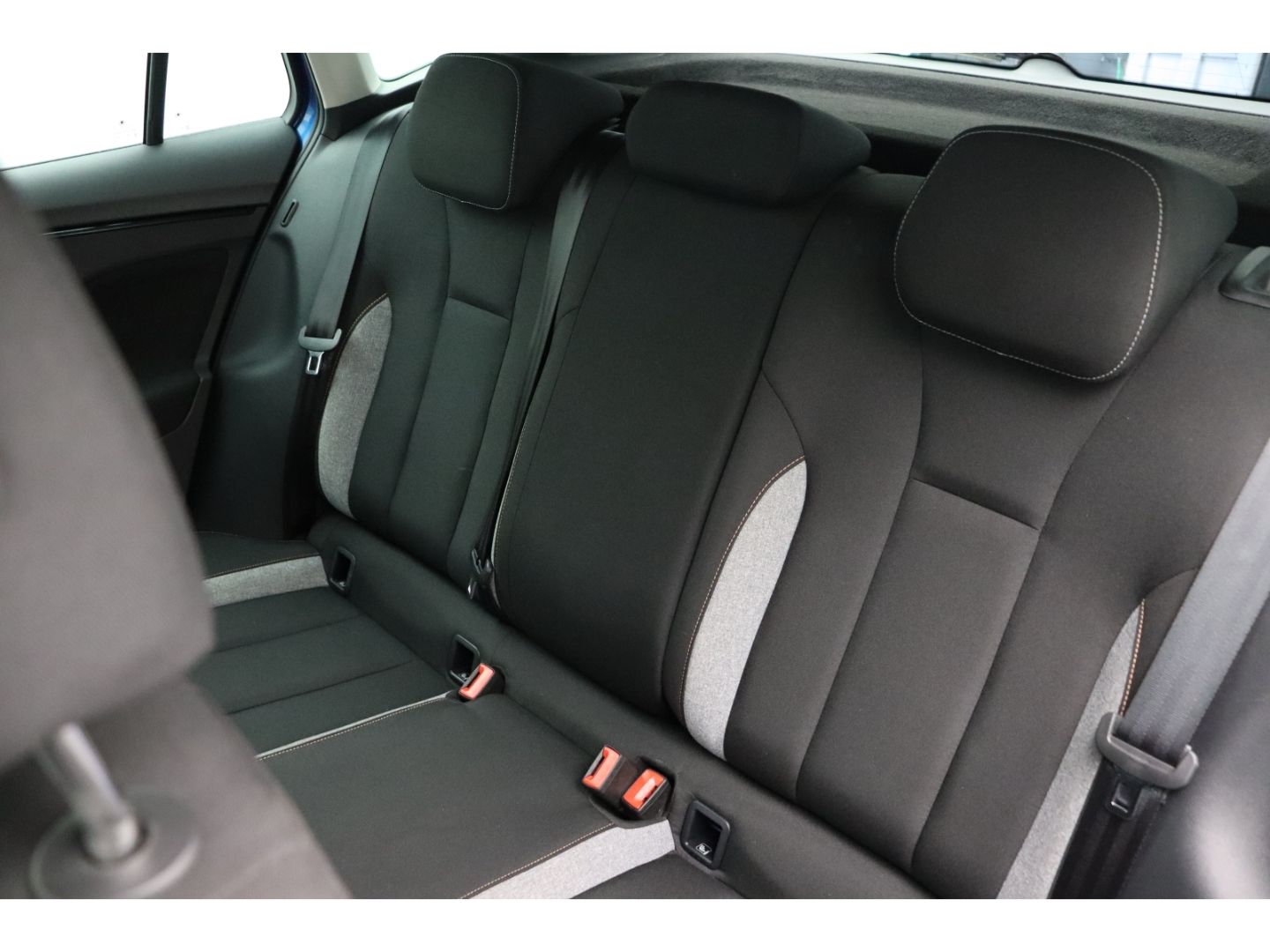 Fahrzeugabbildung SKODA Kamiq 1.0 Selection Kamera SHZ Einparkhilfe vorn