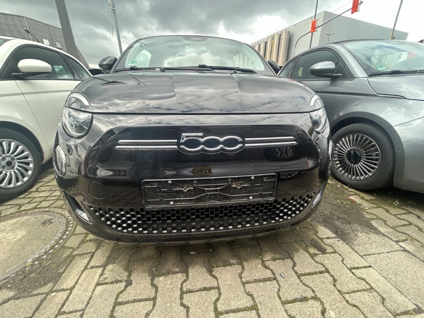 Fiat 500e Icon Navi Apple CarPlay Android Auto Klimaa imagem 2