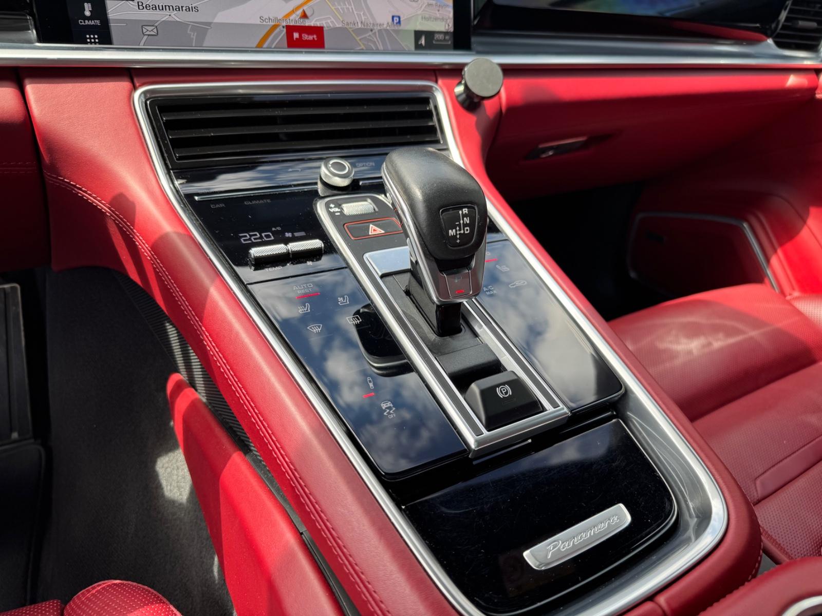 Porsche PANAMERA GTS*SPORT-DESIGN*SOFTCLOSE*SPORT-ABGAS*