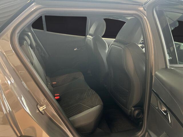 Peugeot 2008 GT Exclusive 145 +360°RFK+Panorama+NAV+GJR+