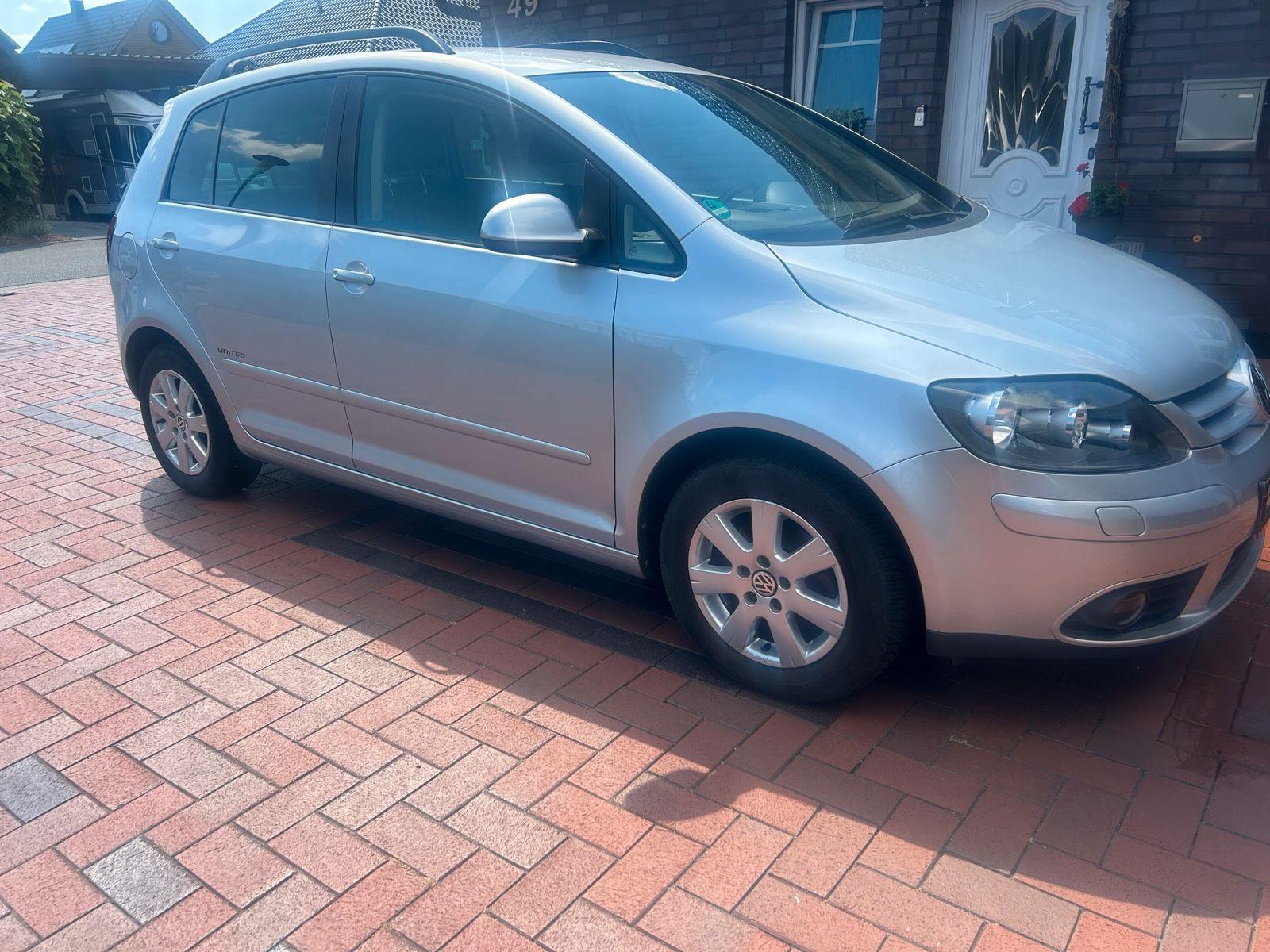 Volkswagen Golf Plus 2008 — interior